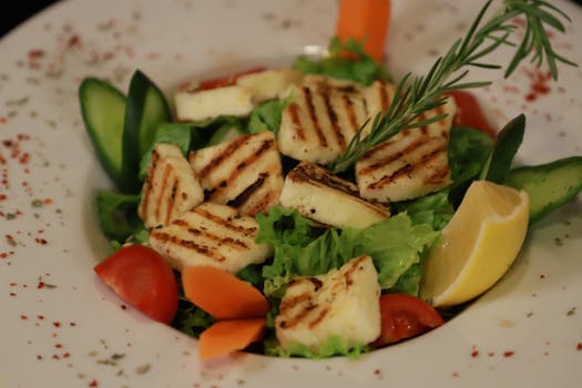 Halloumi bakken: zo krijg je hem in een paar minuten perfect krokant