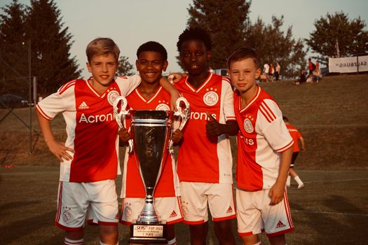 Ajax transfers: dit speelt er voor Groningen en FC Groningen