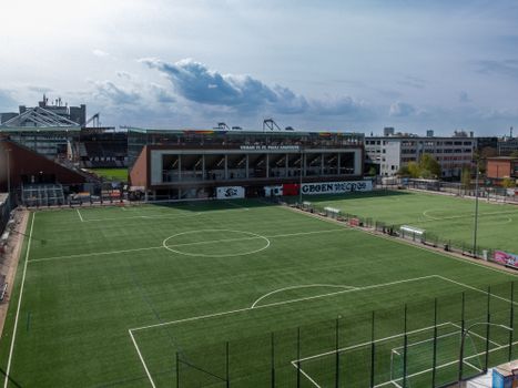 Voetbal vandaag op tv in een Gronings sportcafé met supporters van FC Groningen